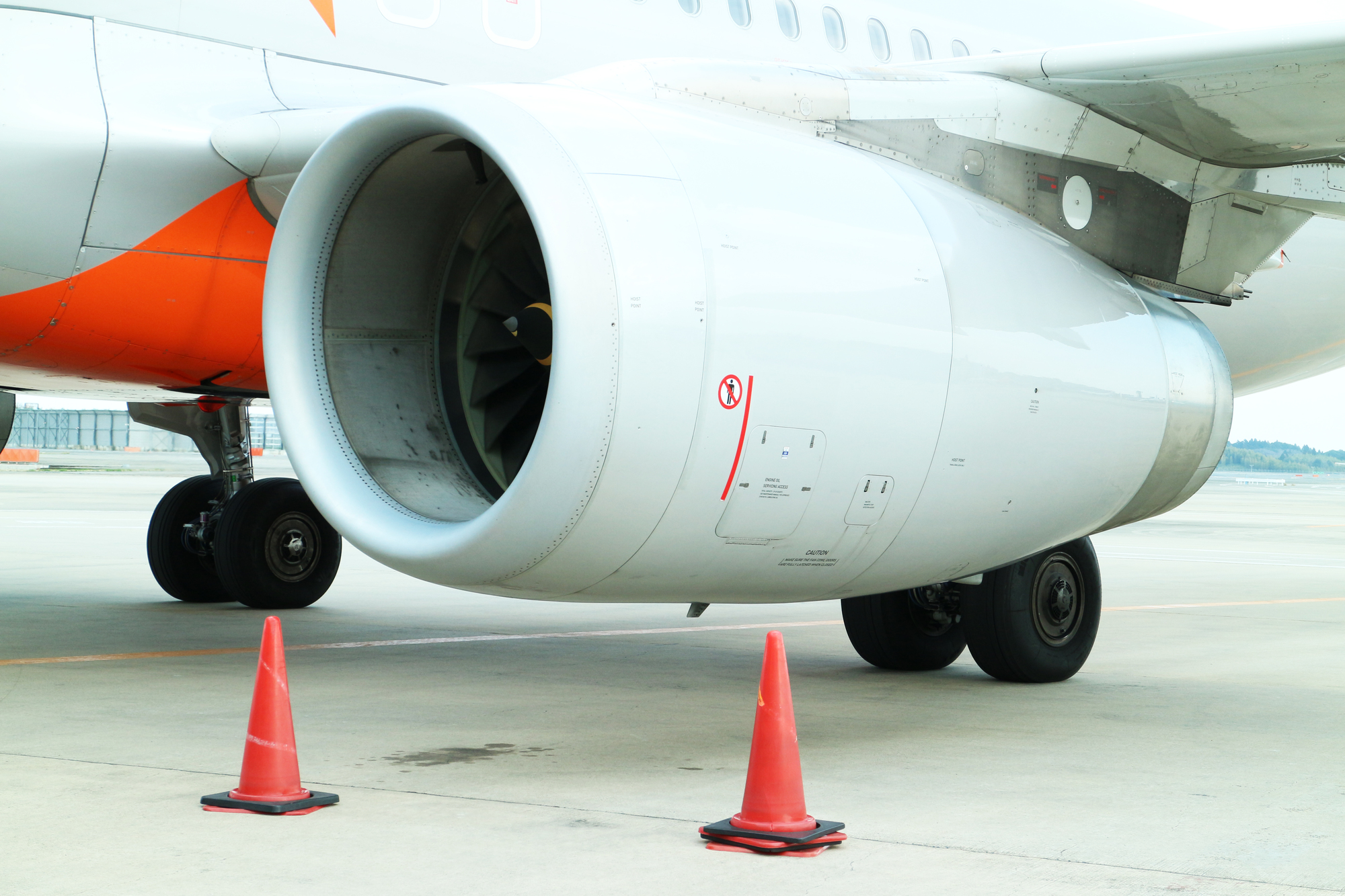 航空機開発におけるジェットエンジン環境テスト用風洞設備