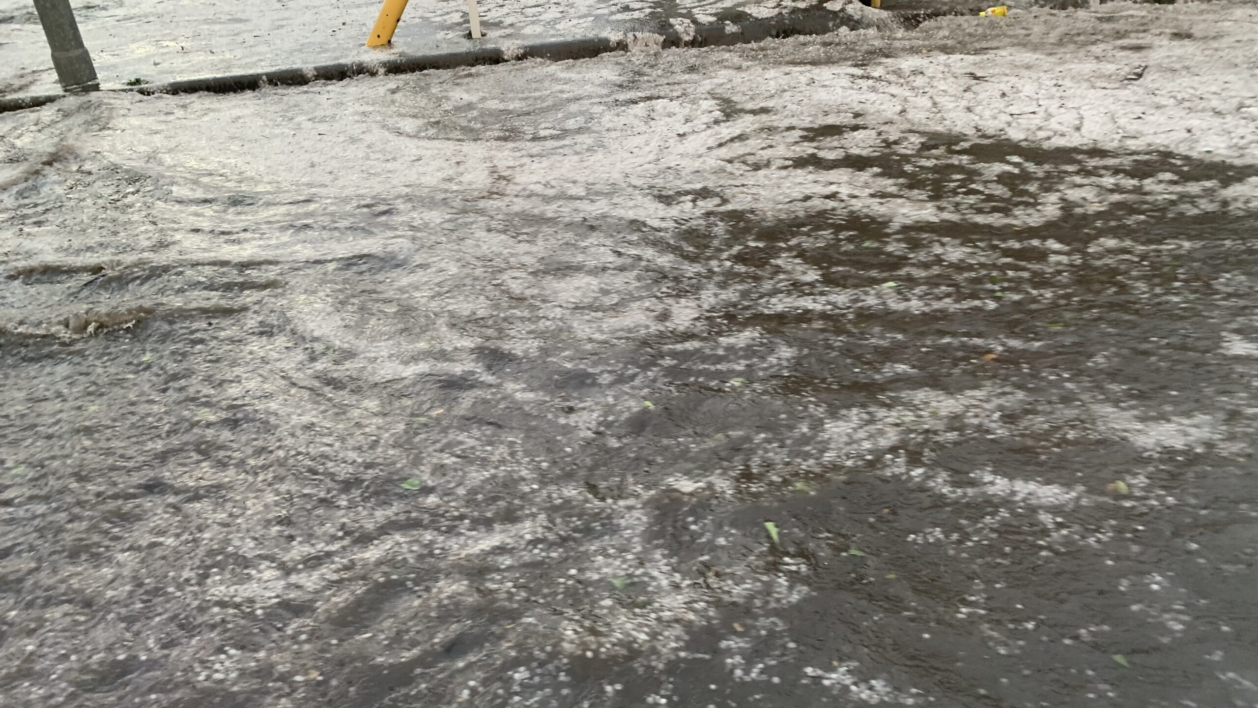 急激な排水処理量の増加に対応！ 台風・大雨・水害時の雨水排水、溢水対策、汚染物質の流出防止に「ECOクリーン」